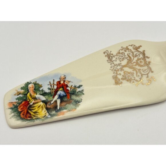 Vintage Wedding Cake Server With Romantic Scene Baroque Style Ceramic - Picture 4 of 8